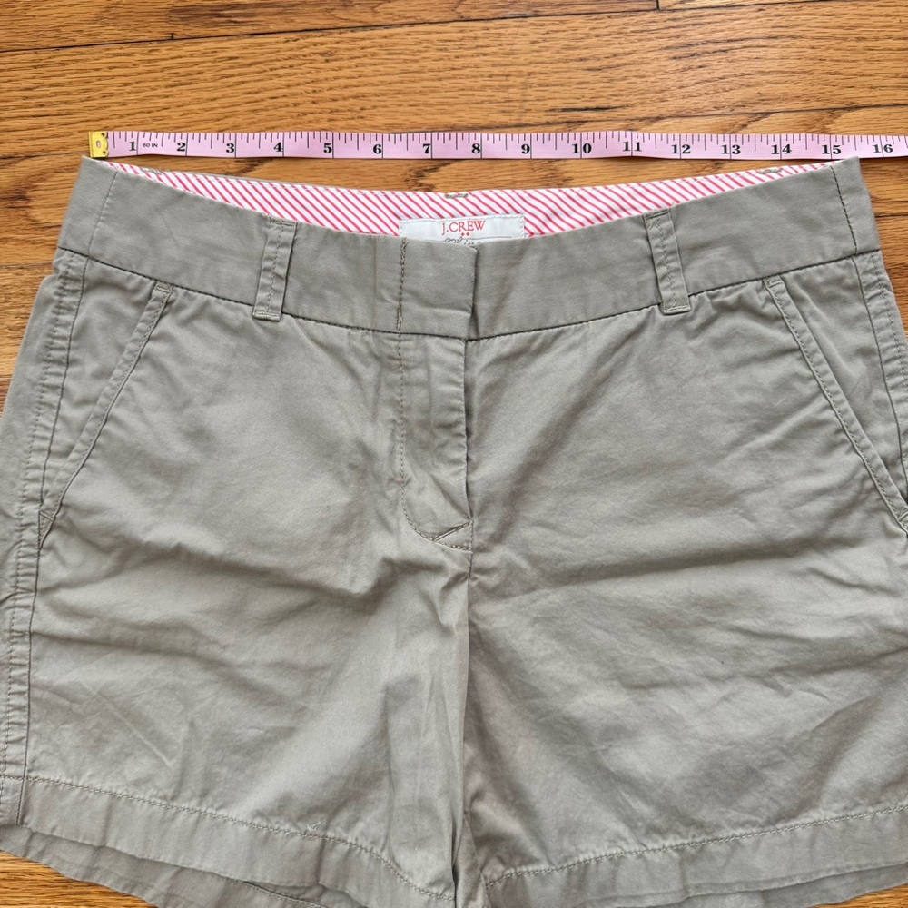 J.‎ Crew Women’s khaki Chino Shorts Classic Style - Picture 3 of 9
